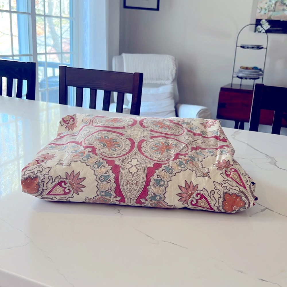 POTTERY BARN EUC KING DUVET